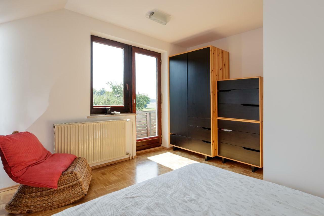 Cosy & Spacious Apt. Benc Zirovnica Buitenkant foto